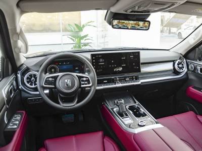 Tank 400 Hi4-T Details (7)